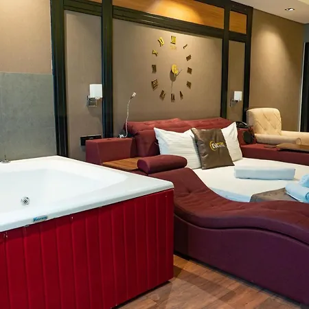 Eva Boutique Hotel *