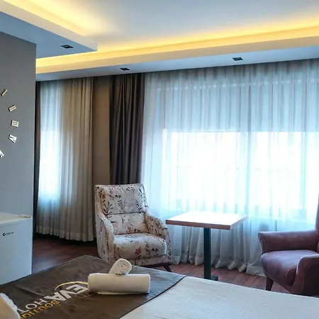 Eva Boutique אנטליה